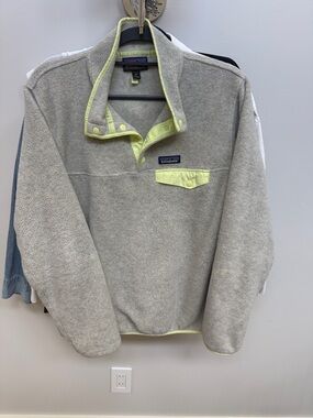 Patagonia Fleece Snap-T Pullover in Light Gray with Lime Trim